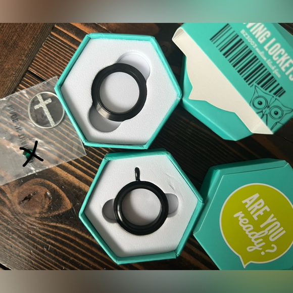 ORIGAMI OWL • medium black locket with cross plate + charm jewelry necklace - Picture 2 of 8